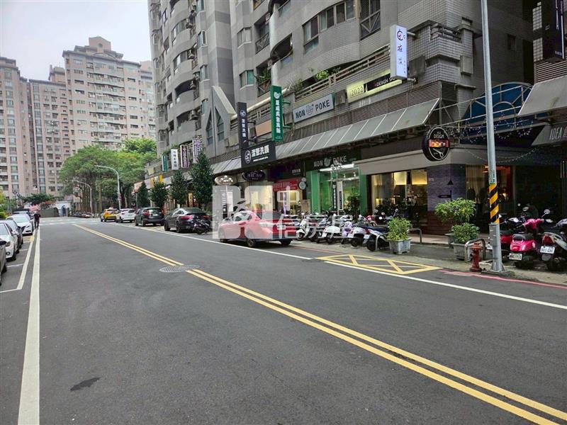 中壢SOGO海華金店面房屋室內格局與周邊環境