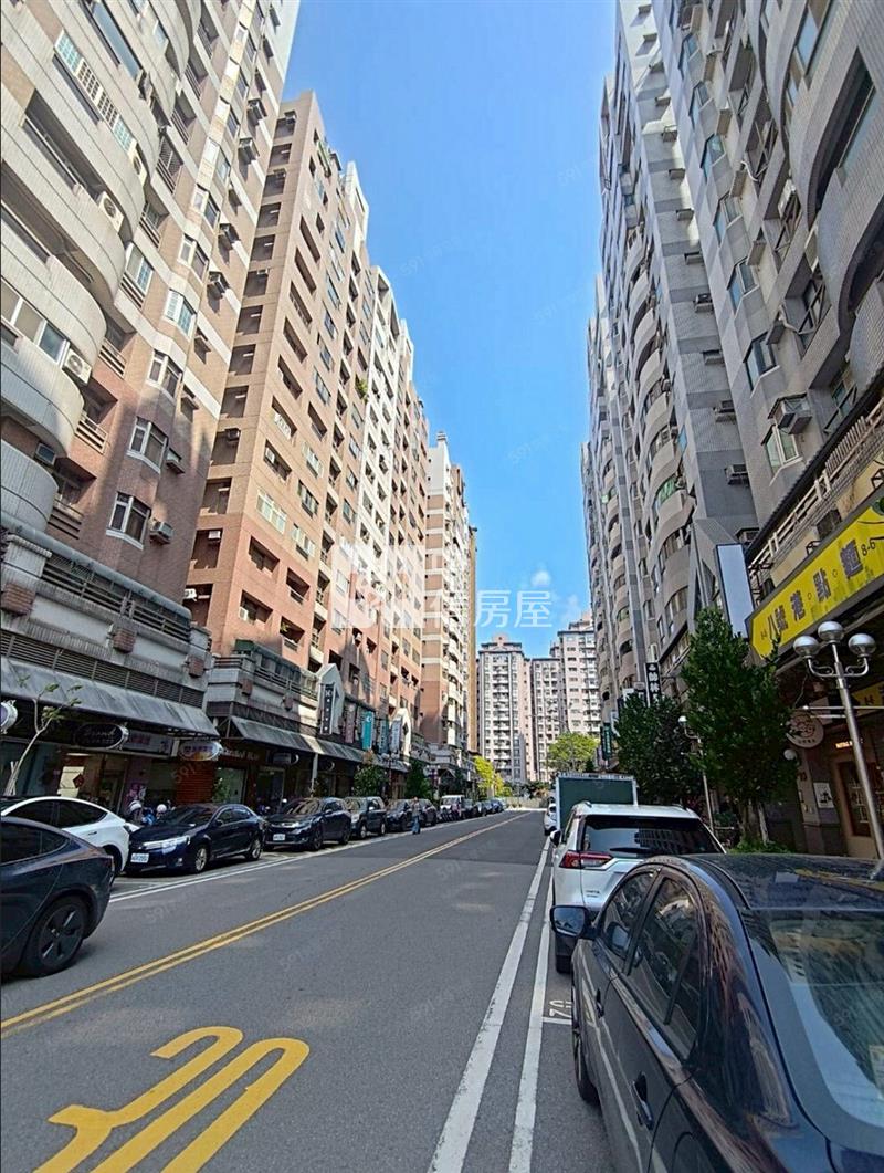 中壢SOGO海華金店面房屋室內格局與周邊環境