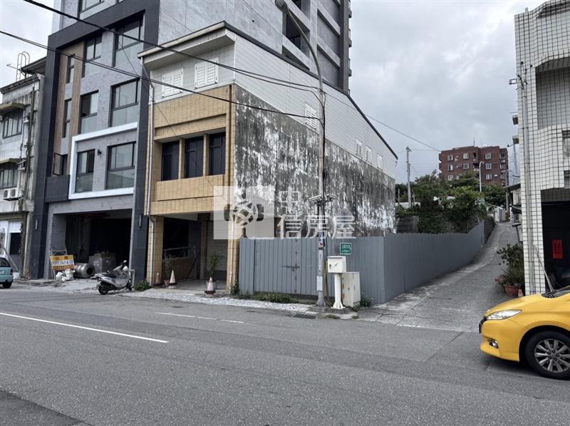 花蓮市北濱稀有釋出三角窗商業建地房屋室內格局與周邊環境