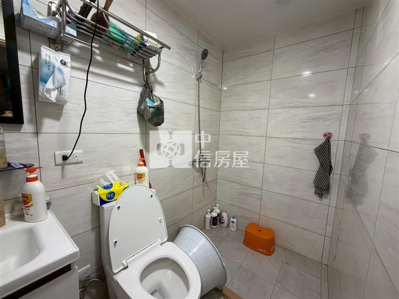 華勛全聯整新透天房屋室內格局與周邊環境