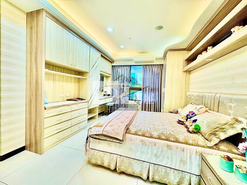 【星鑽】聯上世界 精緻裝潢4房+雙車房屋室內格局與周邊環境
