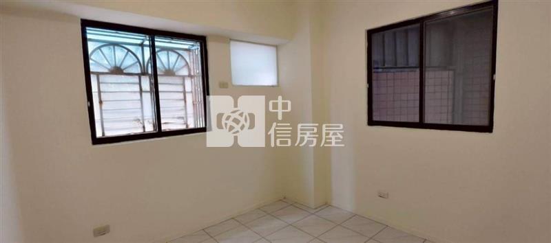 聚寶莊一樓超值2+1房(車位輪抽)房屋室內格局與周邊環境
