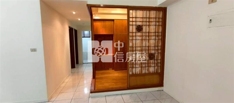 聚寶莊一樓超值2+1房(車位輪抽)房屋室內格局與周邊環境