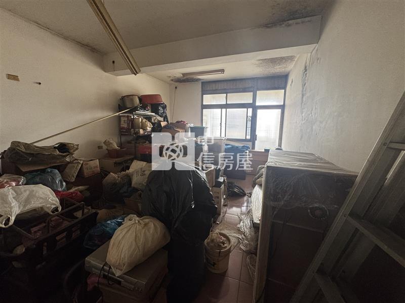 平鎮東豐路山頂段店住合一房屋室內格局與周邊環境