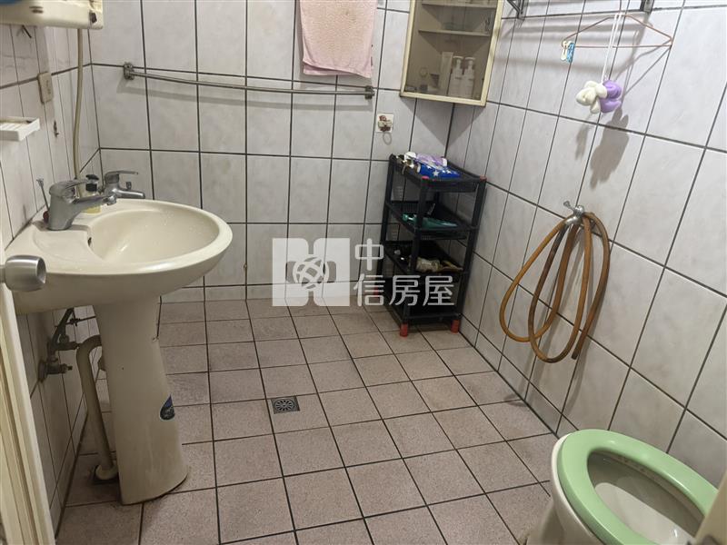 平鎮東豐路山頂段店住合一房屋室內格局與周邊環境