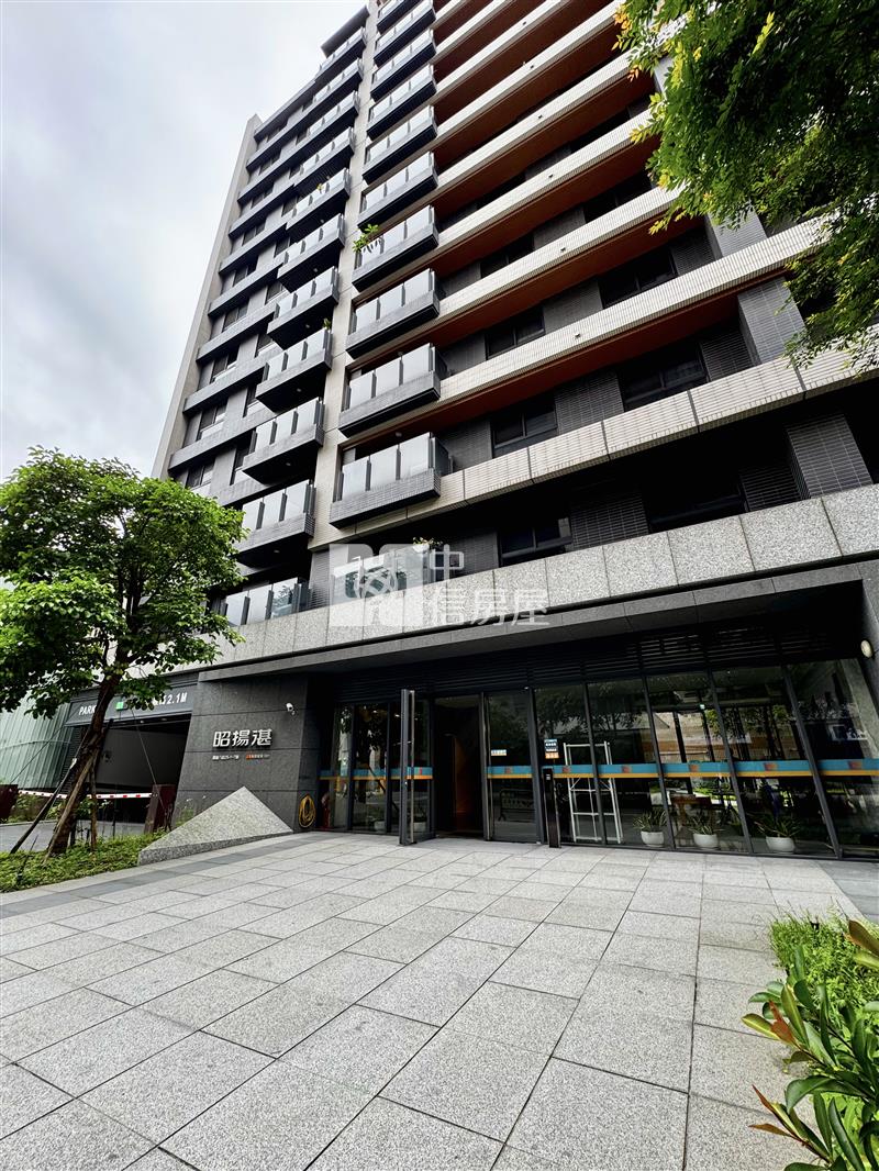 【神馬】龍安商圈｜國豐八街昭揚湛3+1房車房屋室內格局與周邊環境