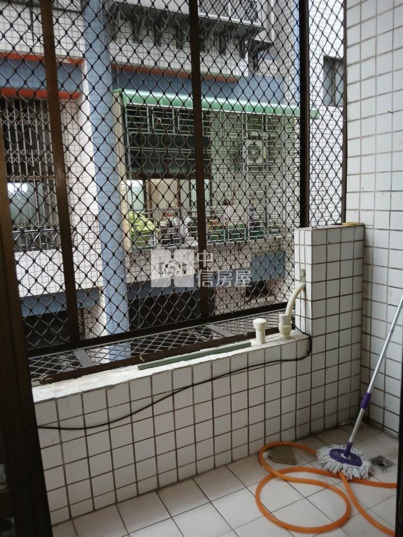 804旁電梯3房房屋室內格局與周邊環境