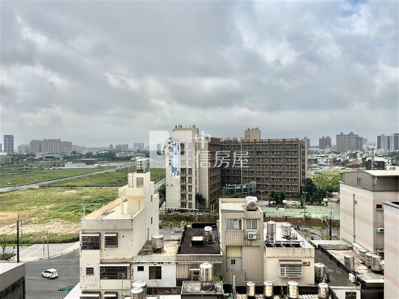 中壢健行科大景觀電梯二房房屋室內格局與周邊環境