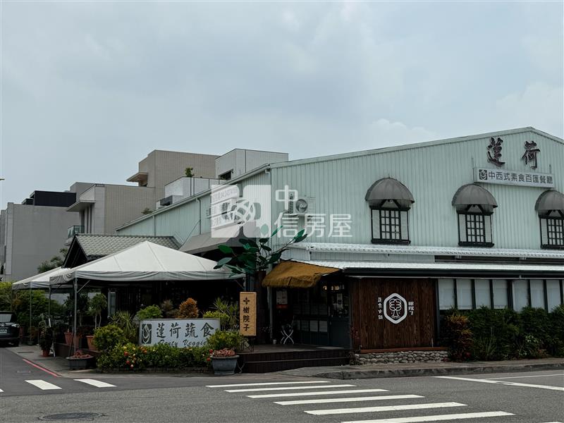 十期新都生態公園旁美墅房屋室內格局與周邊環境