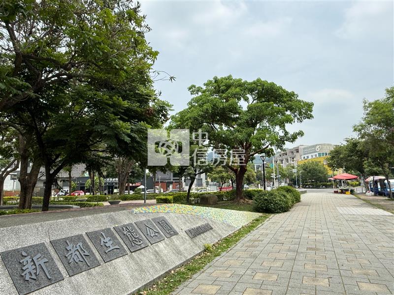 十期新都生態公園旁美墅房屋室內格局與周邊環境