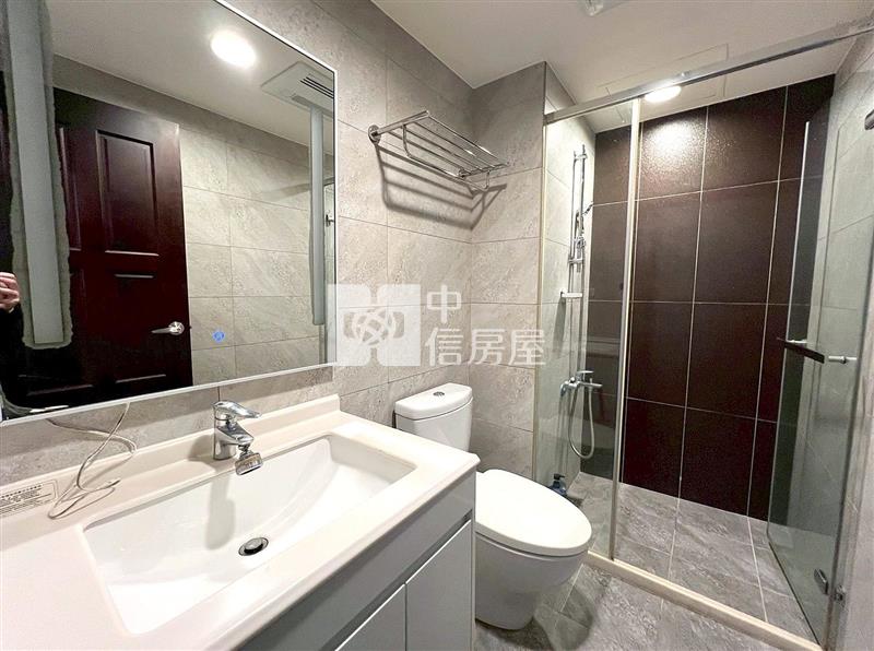1J84唯樂之丘 兩房車房屋室內格局與周邊環境