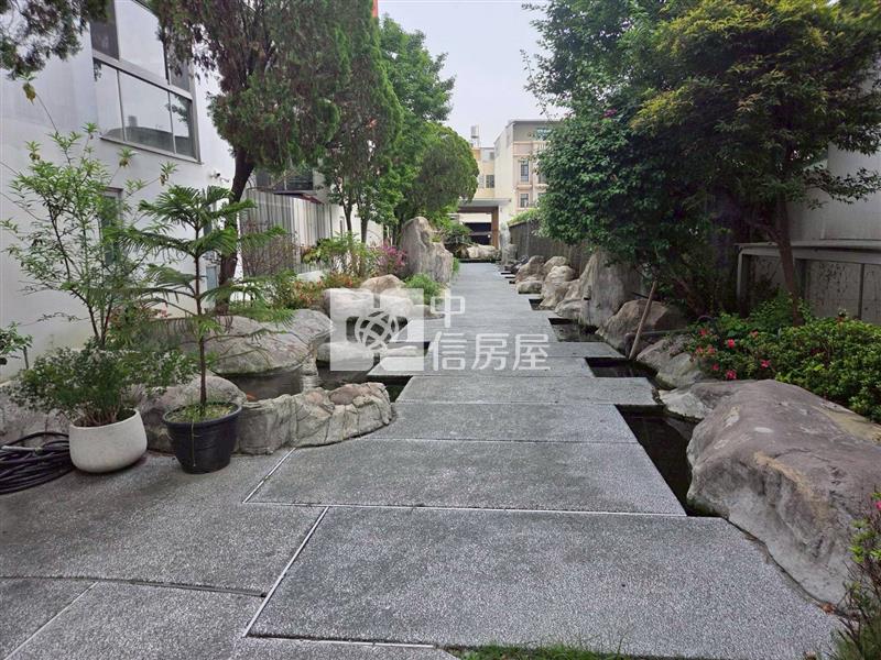 斗六市區旁電梯高級別墅房屋室內格局與周邊環境