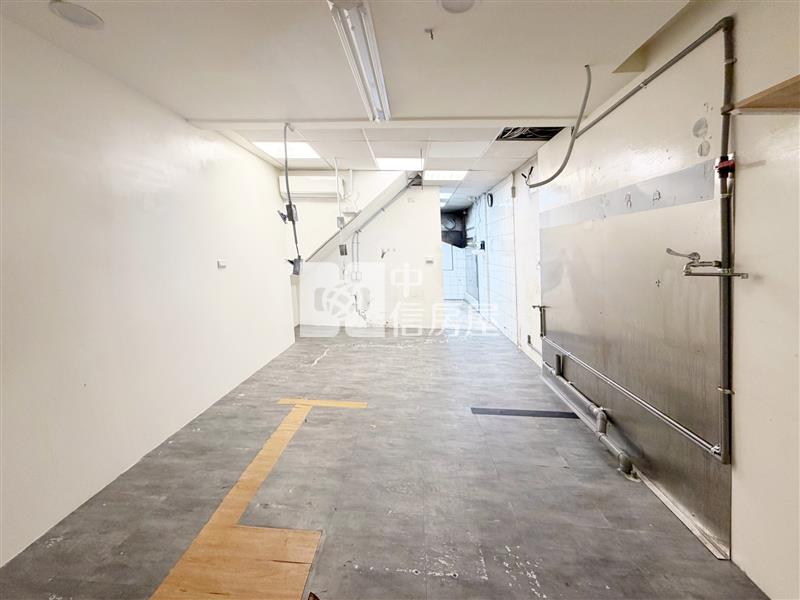 逢甲夜市正文華路透天店面房屋室內格局與周邊環境