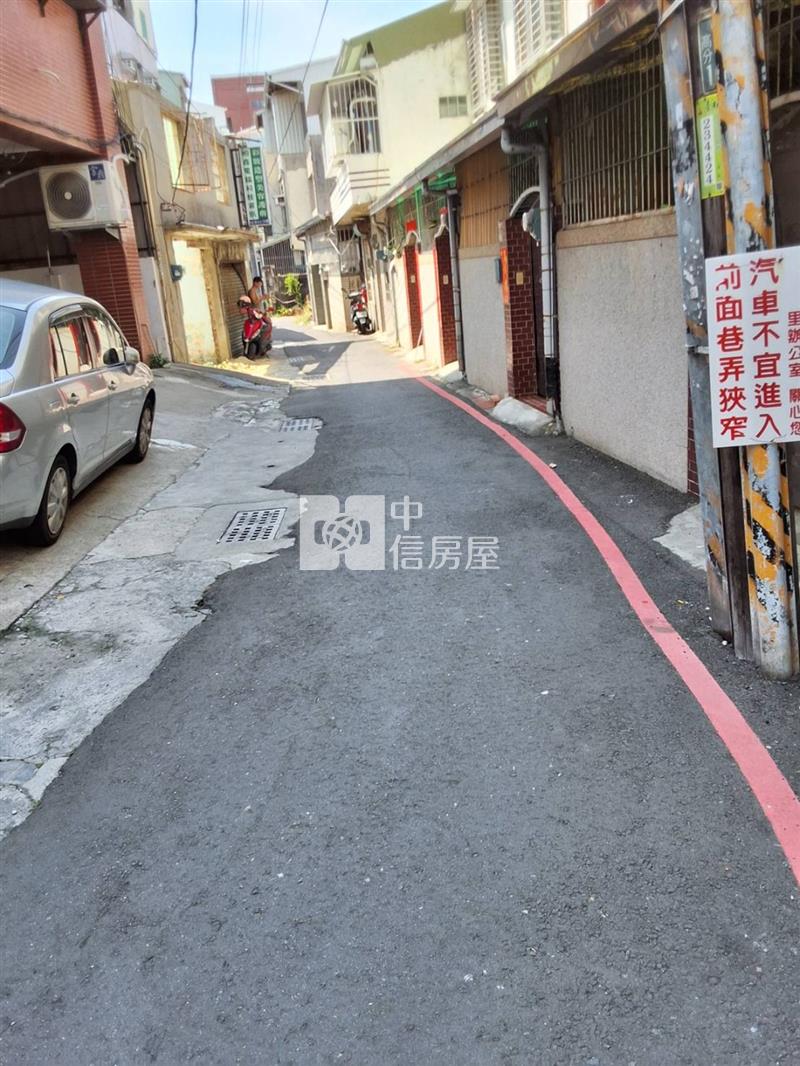 長榮中學有停車位一樓整新公寓房屋室內格局與周邊環境