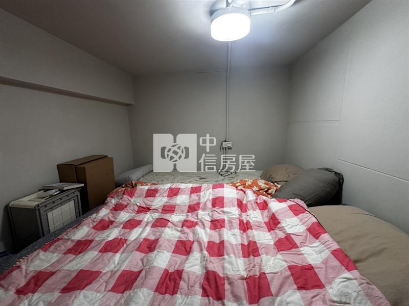 長榮中學有停車位一樓整新公寓房屋室內格局與周邊環境