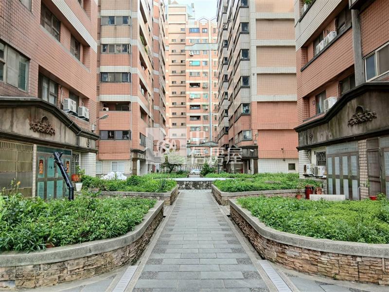 近楊梅交流道台北新都3房-2房屋室內格局與周邊環境