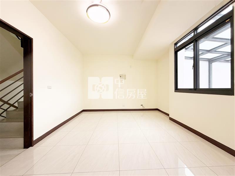 豐原鎌村路全新屋況美透天房屋室內格局與周邊環境