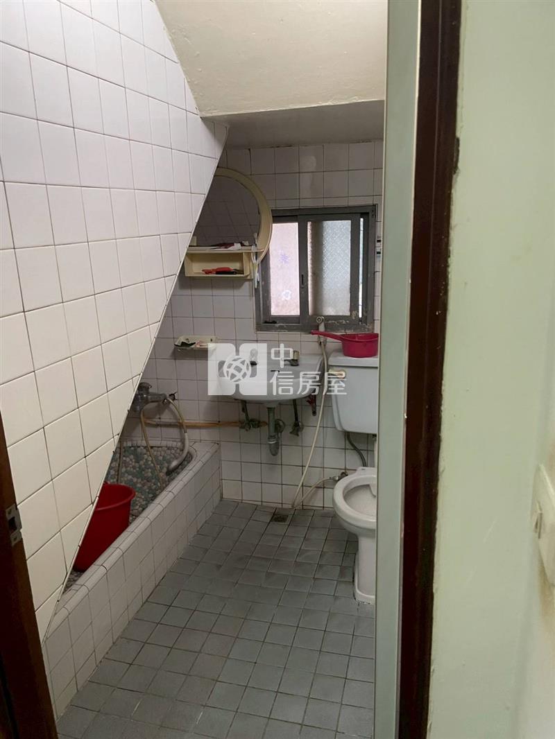海佃商圈大地坪車墅房屋室內格局與周邊環境