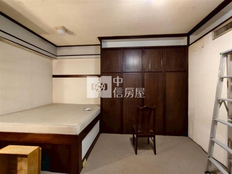 民生綠園旁大坪數三樓寓房屋室內格局與周邊環境