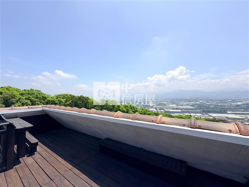 飛花落院旁臨路景觀別墅房屋室內格局與周邊環境