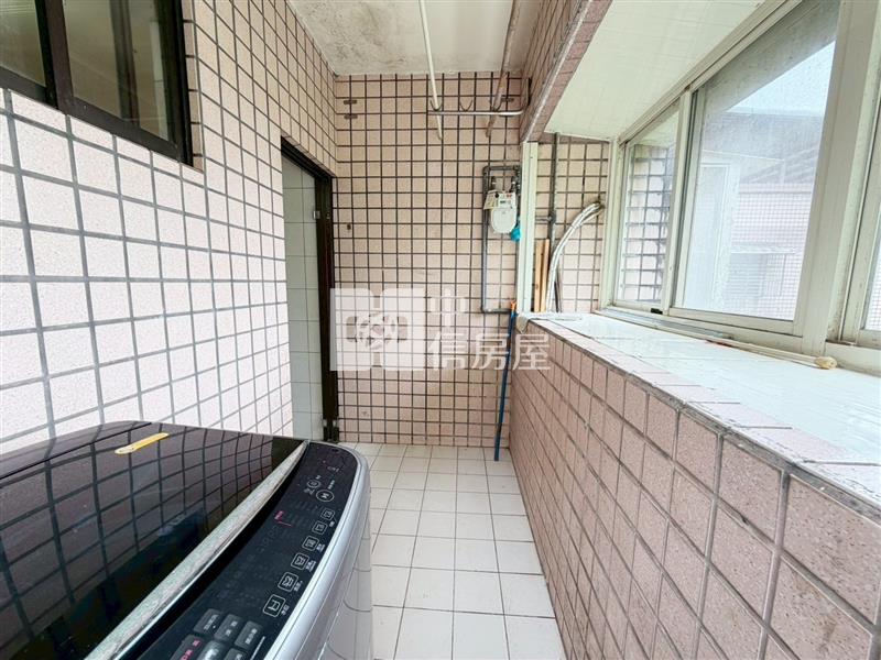 幸福華城採光明亮三房房屋室內格局與周邊環境
