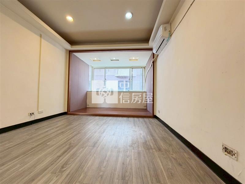 幸福華城採光明亮三房房屋室內格局與周邊環境