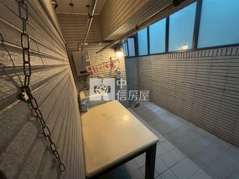 法國之星挑高一樓三房車房屋室內格局與周邊環境