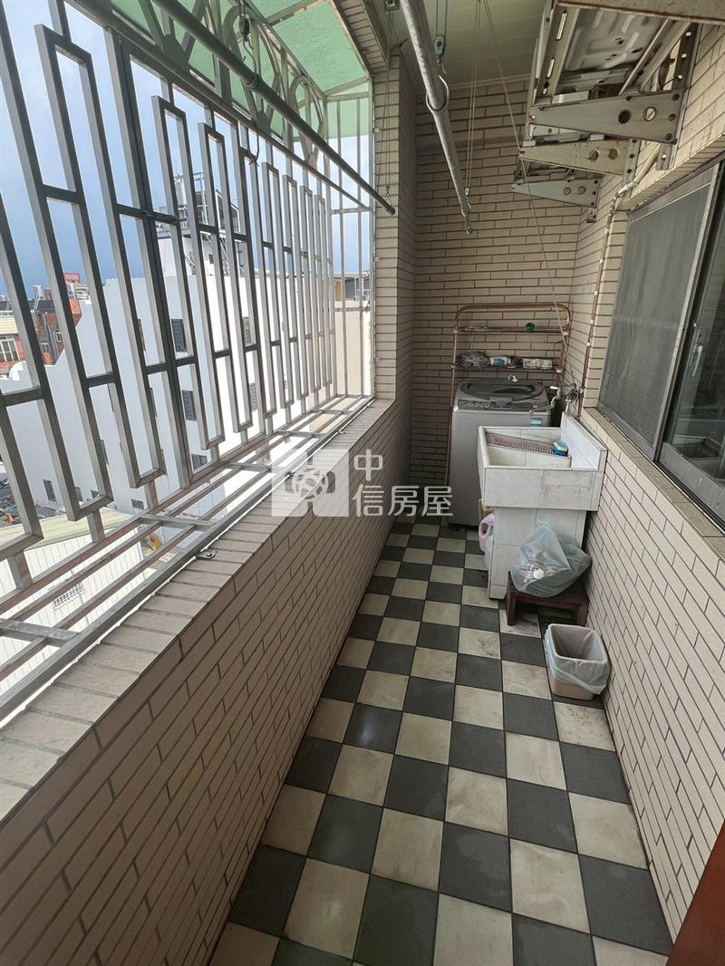 中山路大坪數低公設華廈房屋室內格局與周邊環境