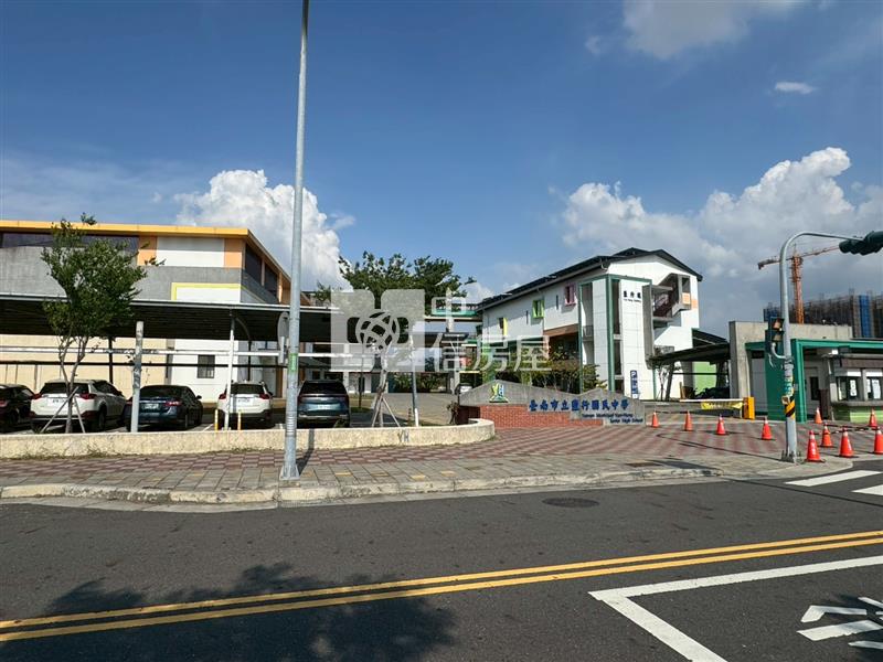 永康鹽行國中重劃區三角窗建地房屋室內格局與周邊環境