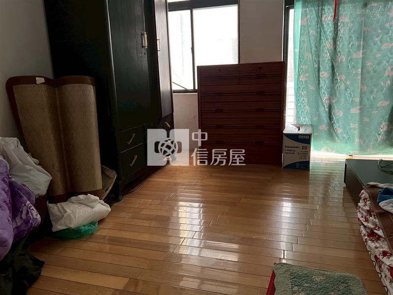 頭份鄰中央路靜巷美透天房屋室內格局與周邊環境