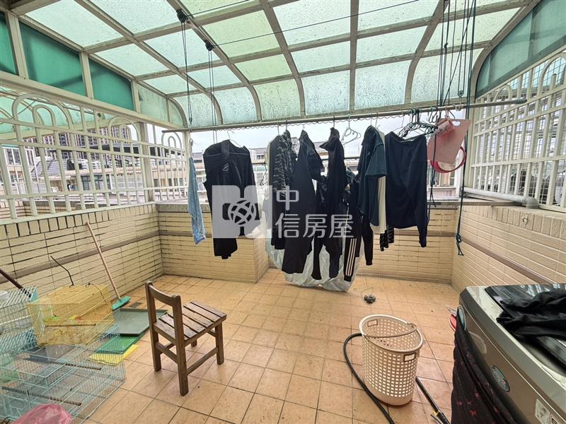 專-近忠貞市場大地坪透天房屋室內格局與周邊環境