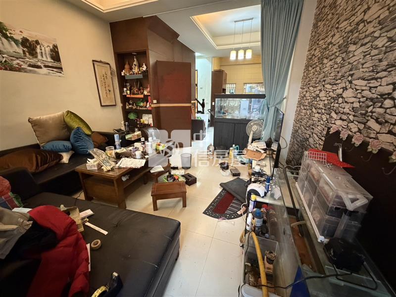 專-近忠貞市場大地坪透天房屋室內格局與周邊環境