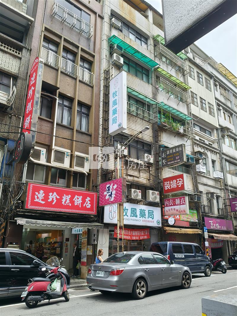 基隆市中心整棟公寓房屋室內格局與周邊環境