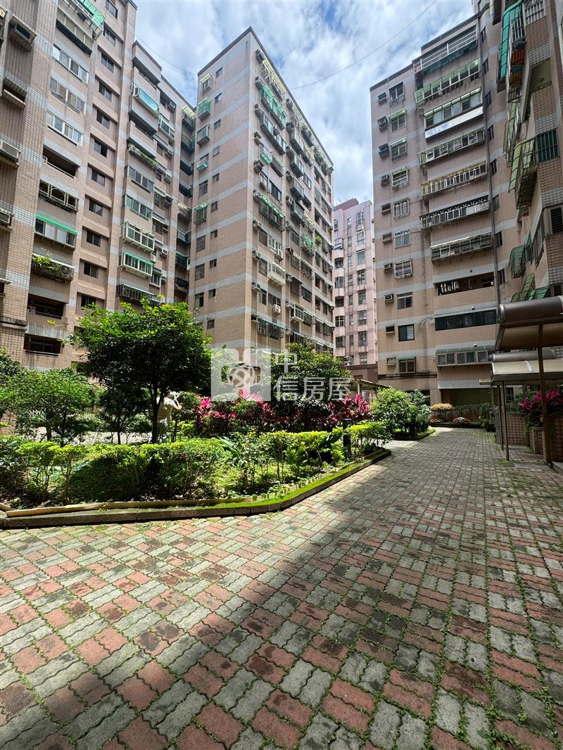 環中商圈整新3房車房屋室內格局與周邊環境