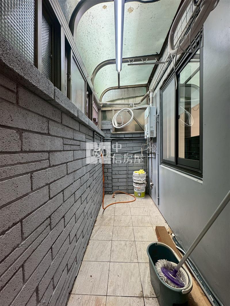 環中商圈整新3房車房屋室內格局與周邊環境
