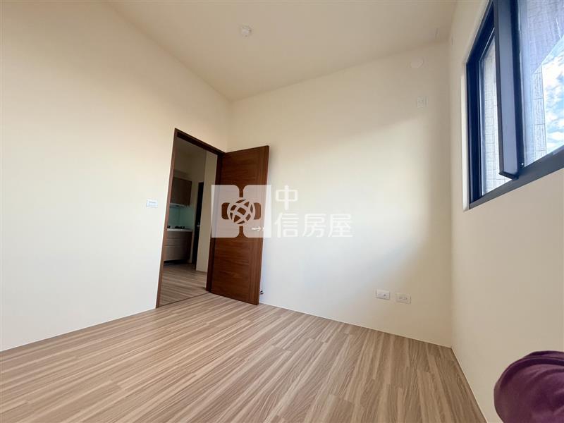 中港學區~兩房兩衛+車位房屋室內格局與周邊環境