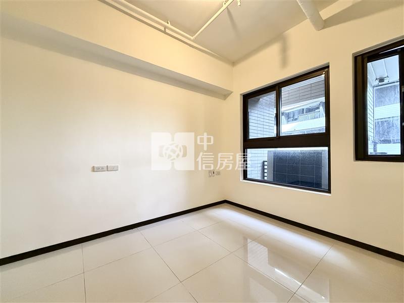 【神馬】A18青埔高鐵喜徠登大棟距1+1房車房屋室內格局與周邊環境