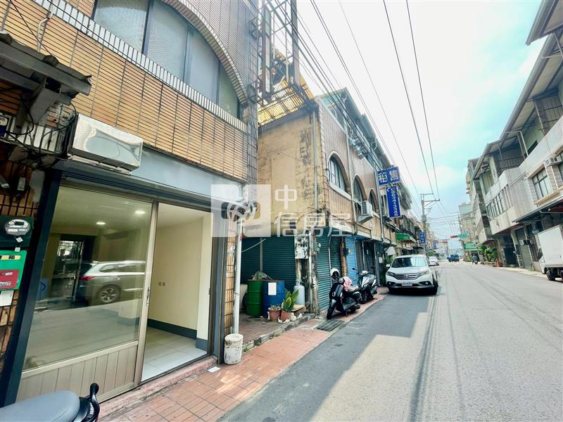 中興商圈太平家樂福商圈門店住合一房屋室內格局與周邊環境