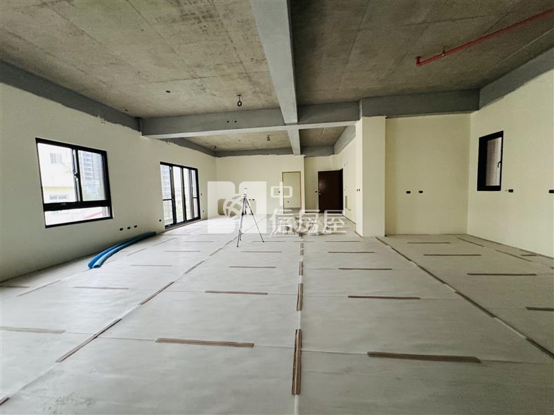 台中房屋-台中富翁企業辦公室別墅房屋室內格局與周邊環境