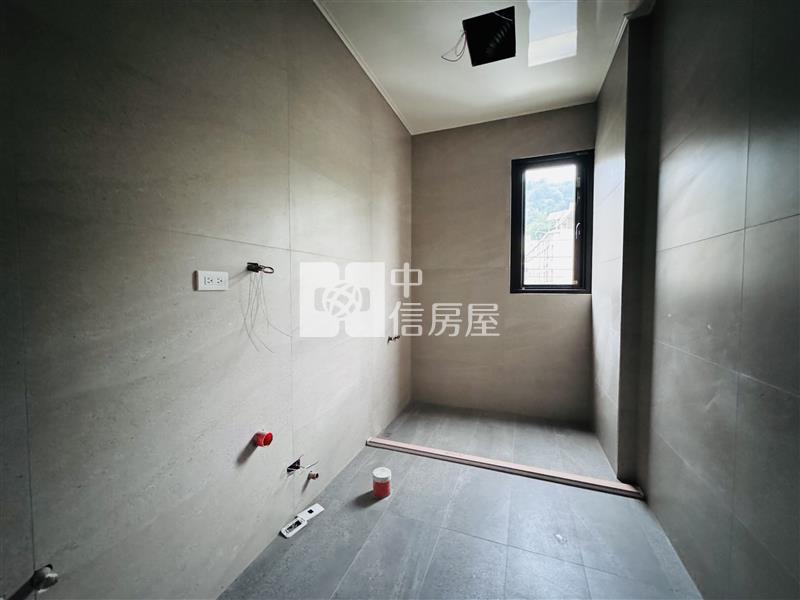 台中房屋-台中富翁企業辦公室別墅房屋室內格局與周邊環境