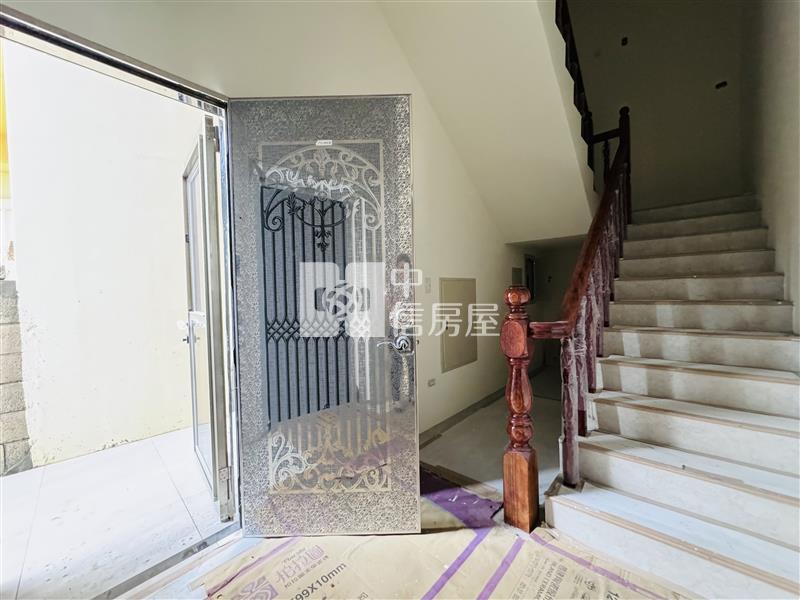 台中房屋-台中富翁企業辦公室別墅房屋室內格局與周邊環境
