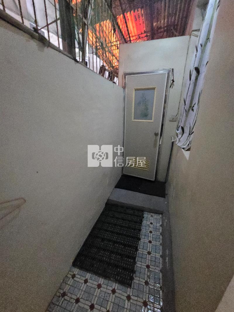 中壢夜市一樓店面房屋室內格局與周邊環境