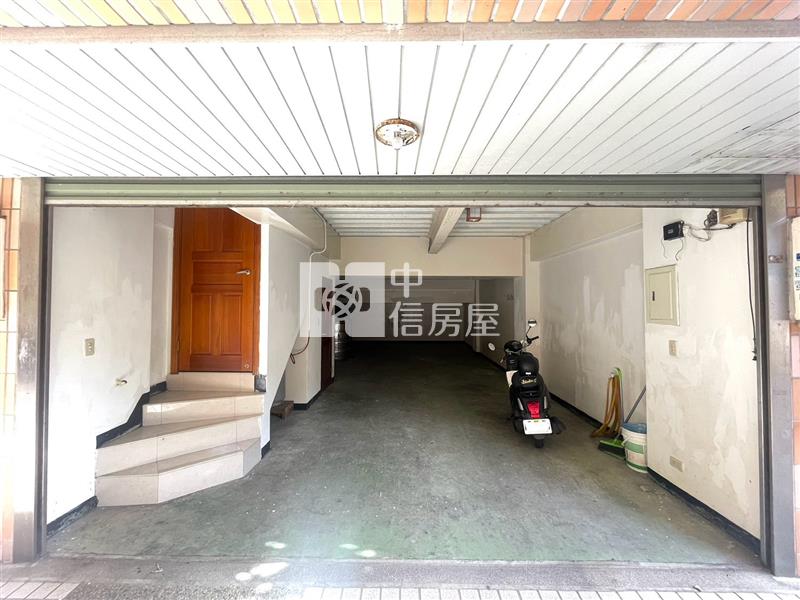 中原中壢體育園區雙車位美墅房屋室內格局與周邊環境