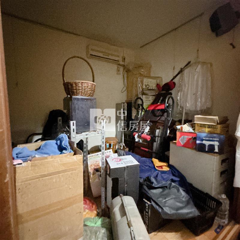 同德國中大空間車庫透天房屋室內格局與周邊環境