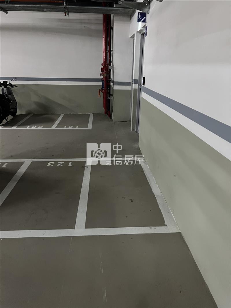 青埔A18美裝潢三房車房屋室內格局與周邊環境