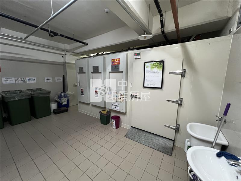 青埔A18美裝潢三房車房屋室內格局與周邊環境