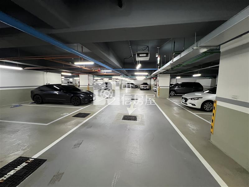 青埔A18美裝潢三房車房屋室內格局與周邊環境