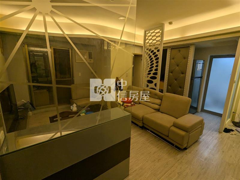 台中西屯區雙捷運便宜三房房屋室內格局與周邊環境