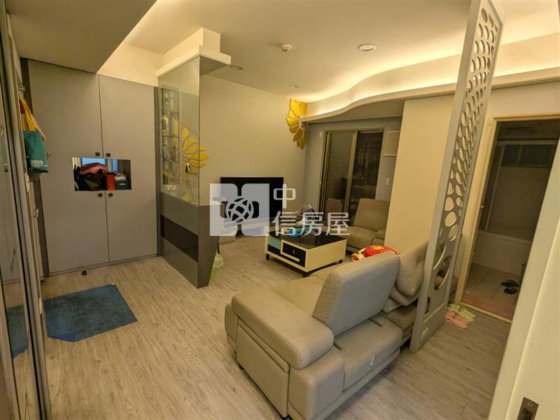 台中西屯區雙捷運便宜三房房屋室內格局與周邊環境