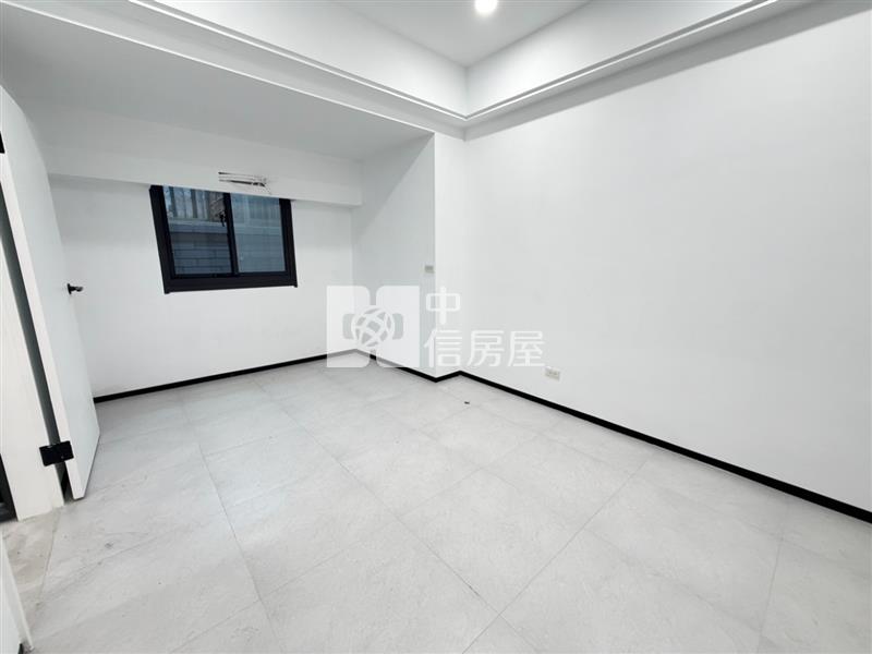 內壢環中商圈/稀有電梯一樓三房車房屋室內格局與周邊環境